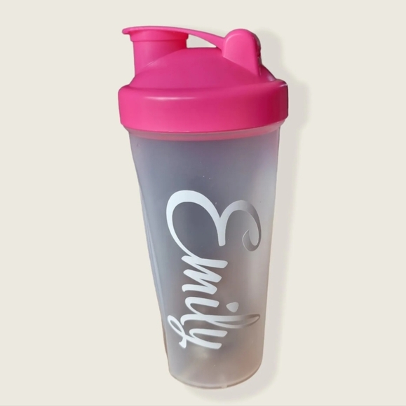 Personalised Drinks Bottle Protein Shaker Pink Lid White Vinyl Decal 650ml - Picture 2 of 10